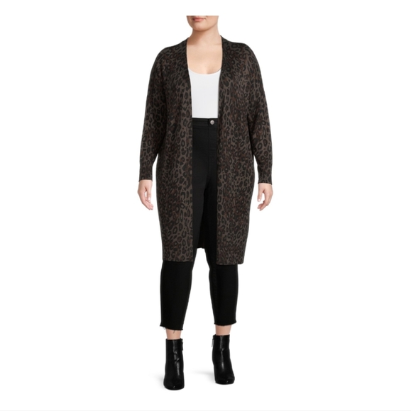 Terra & Sky Women's Plus Size Cardigan Camo Leopard - Picture 3 of 3